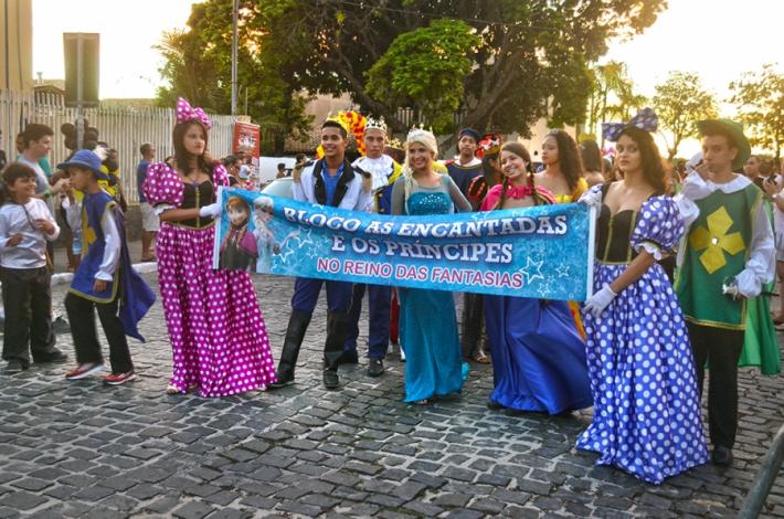 Cartaz   Carnaval Cultural - Casa da Lenha - Praa Visconde de Porto Seguro, s/n, Quinta-feira 8 de Fevereiro de 2018