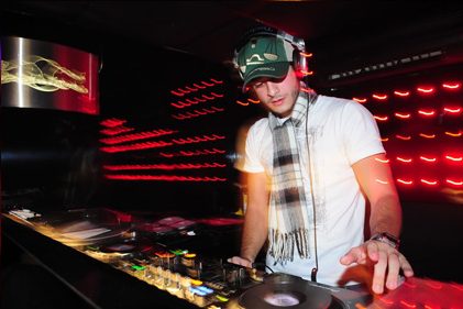 Cartaz   Para-Rio - Rua Alberto Parracho, 50 - Quadrado, Domingo 26 de Dezembro de 2010